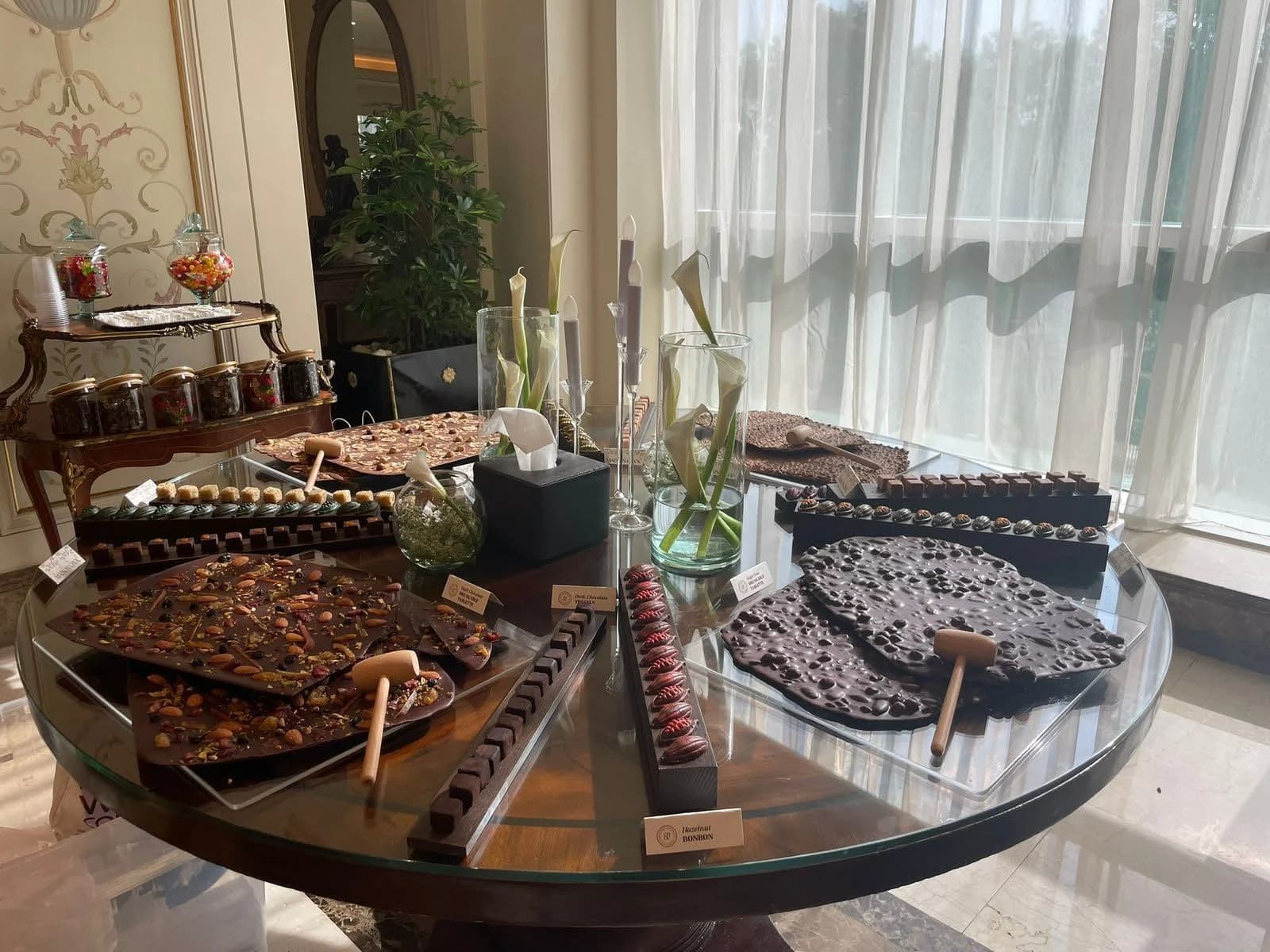 Elegant Welcome Table